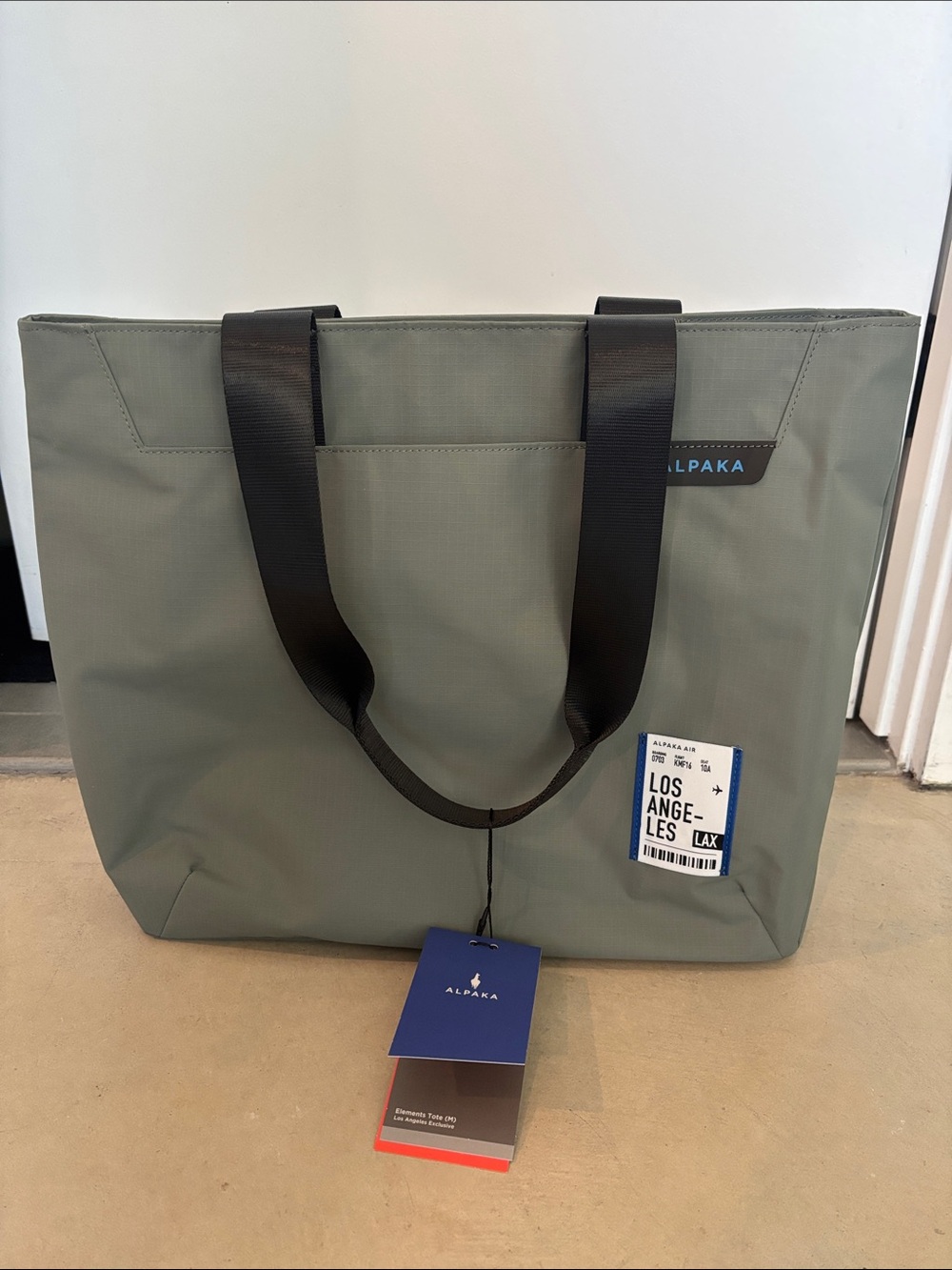 NWT Alpaka Elements (M) LA Pop Up Limited Edition Grey Axoflux 210D Tote Bag - Picture 12 of 16